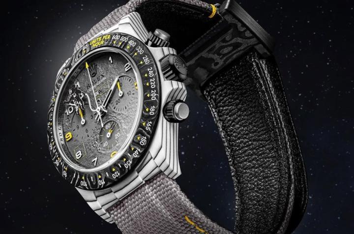 DiW为了向改写人类历史的太空任务致敬，特别打造以此为主题的劳力士Daytona改表。Source：Designa Individual Watches