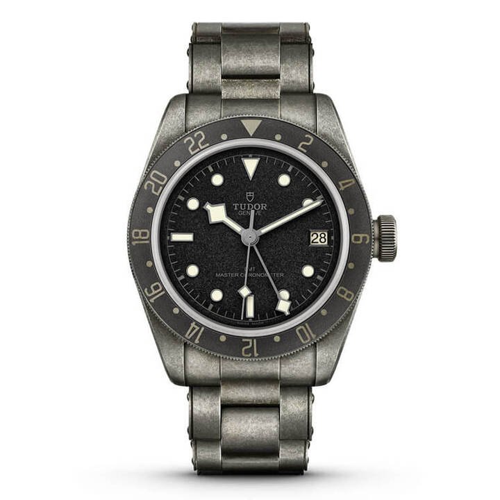 TUDOR Black Bay GMT One。预估价：CHF 4,000～8,000