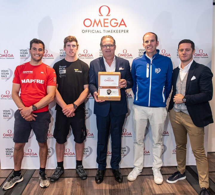 作为Volvo Ocean Race环球帆船赛的官方指定计时厂商，欧米茄近期为赛事打造了一款即将颁赠给冠军船队的Planet Ocean Deep Black “Volvo Ocean Race”限量版腕表