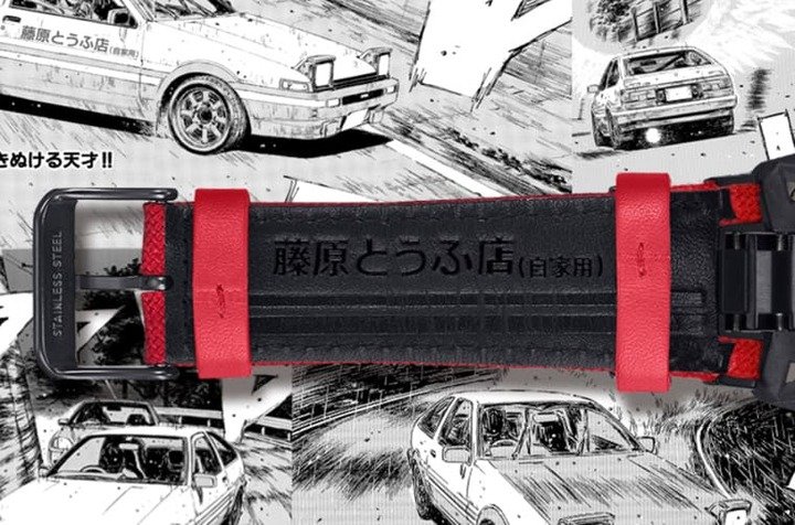 表带内侧黑色皮革印压与《头文字D》藤原拓海驾驶的TOYOTA AE86同款“藤原とうふ店 (自家用)”字样。