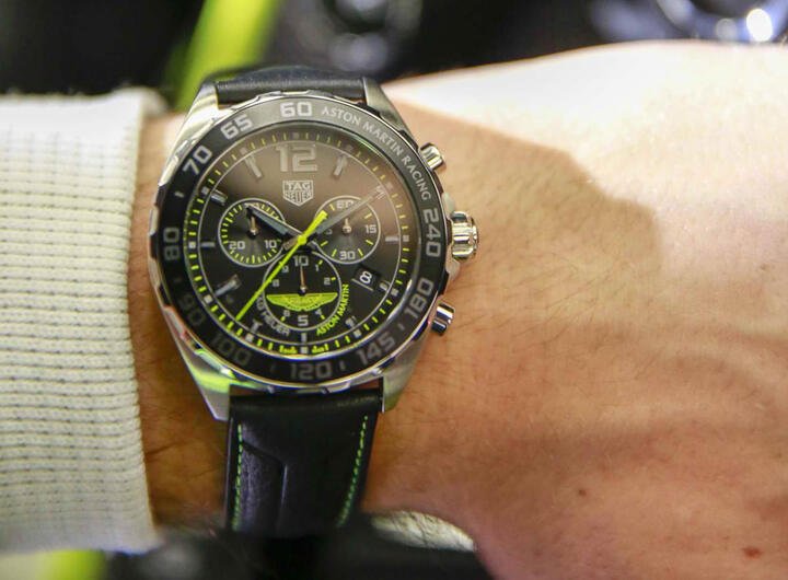 Formula 1 ASTON MARTIN特别版计时码表实照