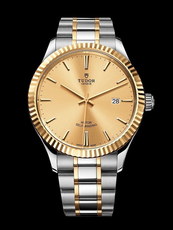 Tudor Style腕表系列，型号12713