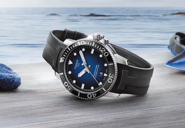 Seastar 1000潜水表具有旋入式表壳和表冠可防止腕表渗水，并且为避免表冠受到碰撞而损伤，採用坚固的表冠护肩保护；不锈钢表带及表扣具有延展设计，方便佩戴于潜水衣上，符合专业潜水者各项需求