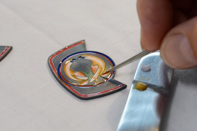 Métiers d'Art艺术大师Savoirs Enluminés的三款时计突显了插画艺术与制表工艺之间的天然联系