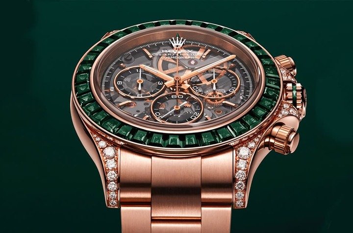 费时两年之后，一款集结珠宝与高级制表精神的Daytona就此新生。Source：Artisans de Genève