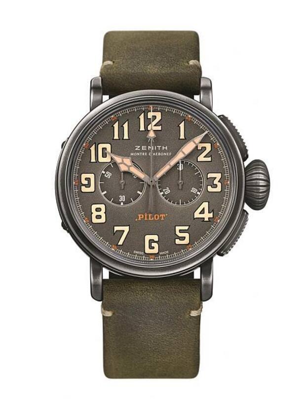 真力时飞行员系列TYPE 20御行腕表，45毫米，参考价格：人民币56,200元