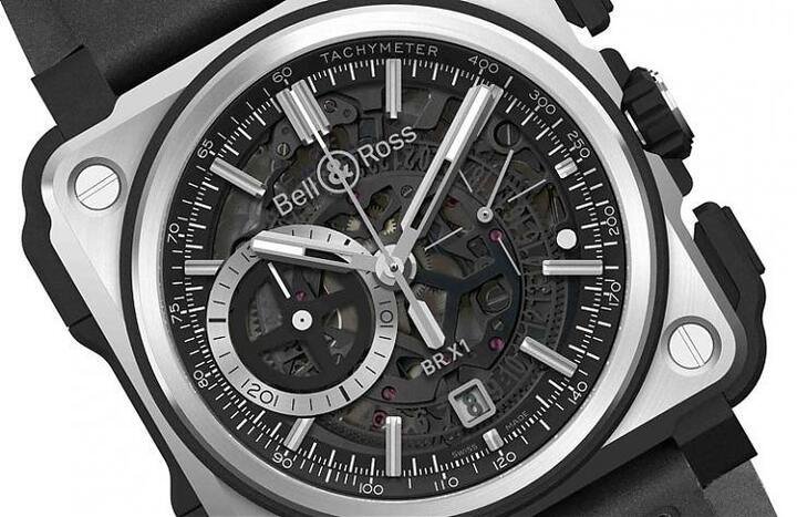 BR-X1 Black Titanium以黑与太空银色系为主，强化其视觉上的现代感，此外面盘也使用灰色玻璃制成，若隐若现其下的机芯结构，展现出其精密设计
