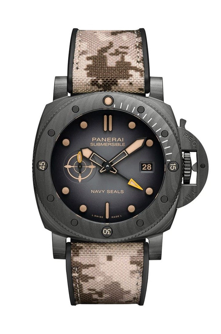 Submersible QuarantaQuattro GMT Navy SEALs Carbotech™ PAM01513
