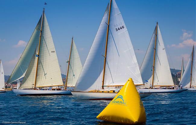 80艘卓越非凡的经典及古典帆船于2015年沛纳海古典帆船挑战赛上演一场难忘的赛事 