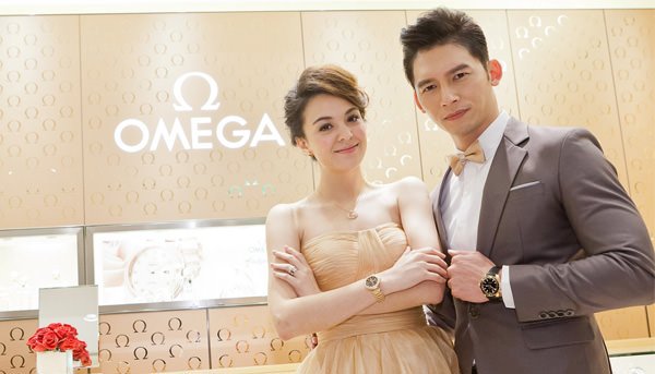 张榕容与温升豪出席「OMEGA新光三越信义新天地A9名品店开幕记者会」