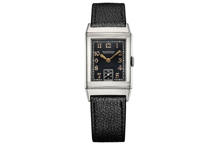 1937 年的 Reverso 翻转系列腕表，设有小秒针并搭载 413 型机械机芯，即积家第四款自制的 Reverso 翻转系列机芯。