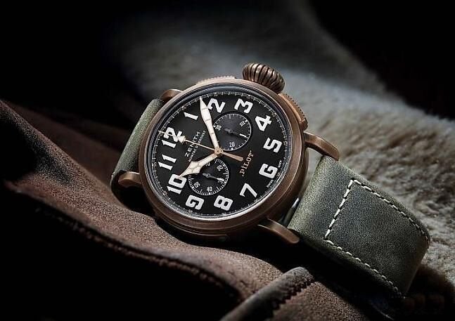 绿袍加身的二代目青铜军表ZENITH 真力时Pilot Extra Special Chronograph