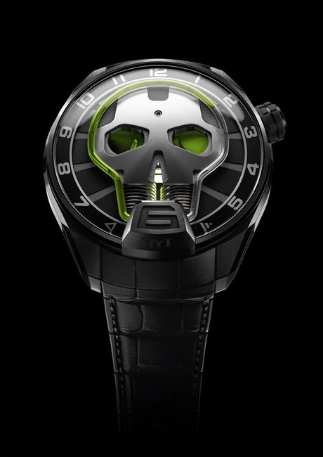 Skull Green Eye共两款，限量发行。五十枚以DLC 钛金属制造，带绿色液体， 非规则结构，液体小时显示