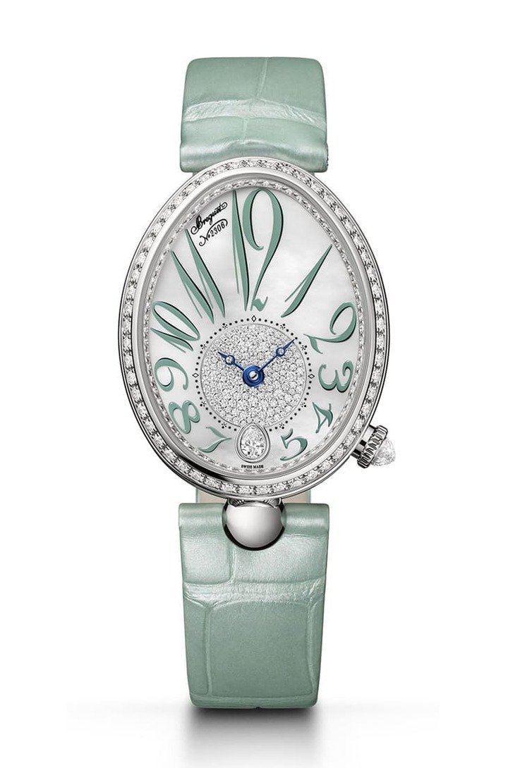 Reine de Naples 8918