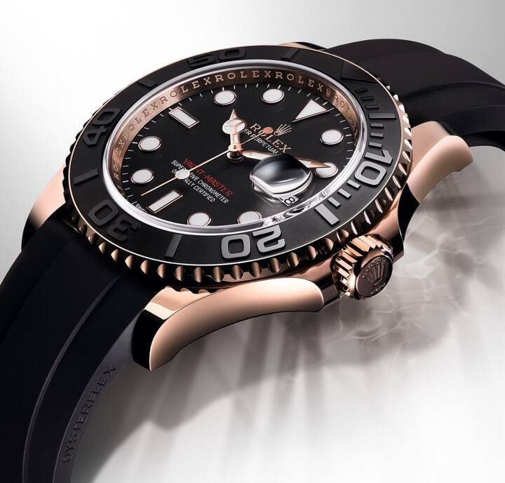 2015年最先搭配ROLEX Oysterflex胶带的Yacht-Master