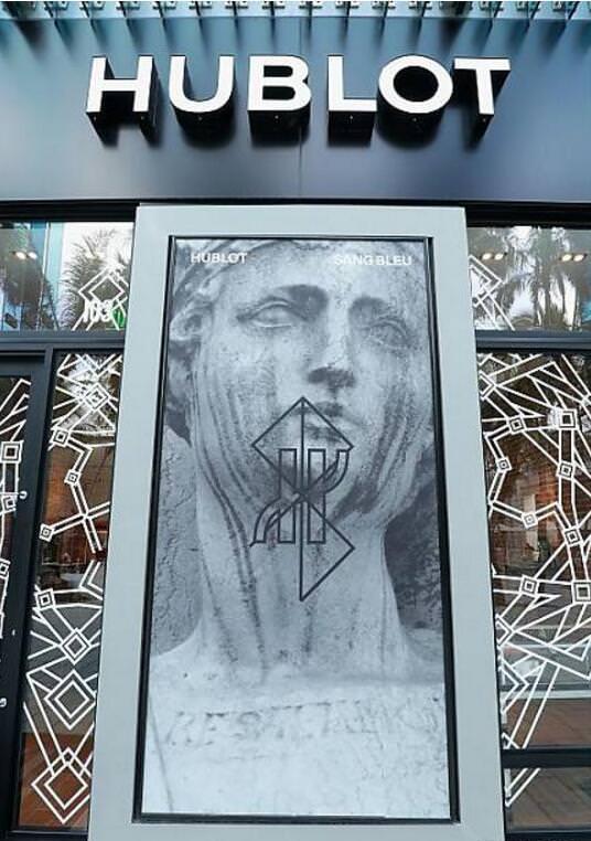 HUBLOT与Maxime Büchi设立SANG BLEU快闪刺青店