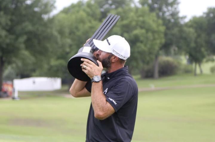 宇舶为了品牌大使——美国高球名将达斯汀强生量身打造Big Bang Golf高尔夫手表，伴随他在赛场上展现精湛球技，夺下多项赛事奖项。