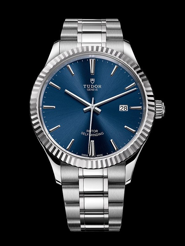 Tudor Style腕表系列，型号12710