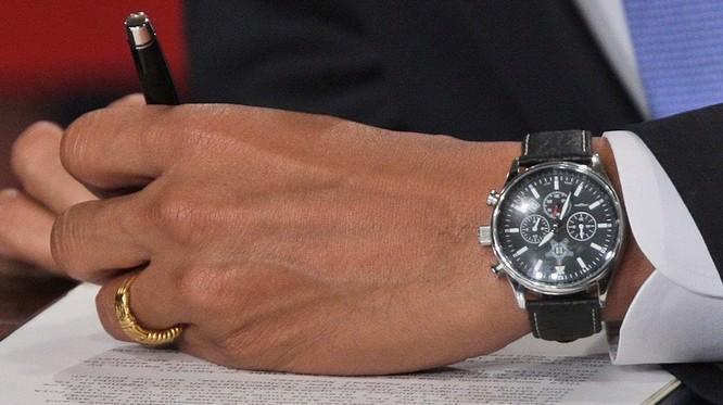 奥巴马佩戴的手表Jorg Grey
