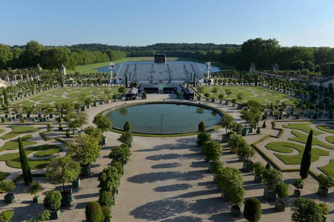 凡尔赛宫是世界上最华美的艺术文化宫殿之一