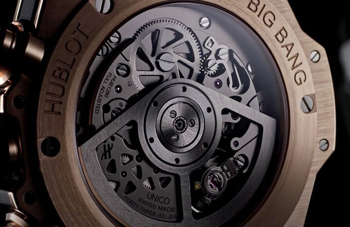 HUB1280不只厚度下降至6.75mm，它的设计也并非直接由前代简化而来，包括机芯中的几项核心机构都做出了修改优化