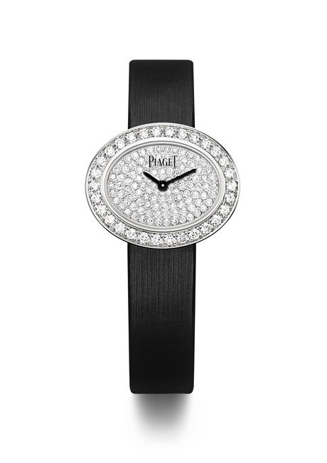 Limelight Diamonds 腕表18K白金材质，镶嵌142颗圆形美钻，椭圆形表壳搭配满钻表盘与绢质表带及白金针式表扣