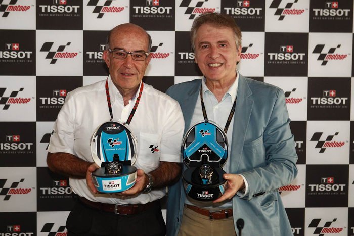 Dorna Sports 首席执行官Carmelo Ezpeleta （左）与 Tissot天梭首席执行官François Thiébaud 