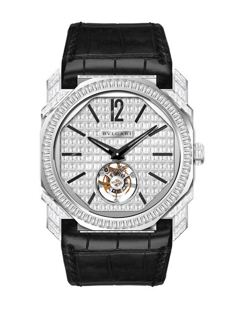  BVLGARI Octo 陀飞轮全钻腕表搭载完全由 BVLGARI 自家设计、研发和生产的表厂自制自动上链 BVL 263机芯，表盘以「隐形镶嵌法」镶满钻石，共含有178颗长形切割钻石