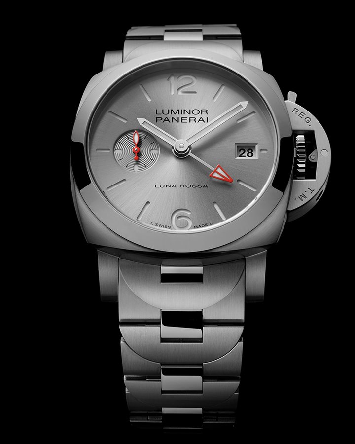 Luminor Luna Rossa GMT 两地时间腕表 PAM01791