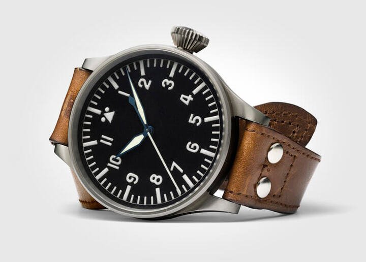 IWC 1940年代出产的B-Uhr军用飞行导航表为现代大飞手表的创作源头
