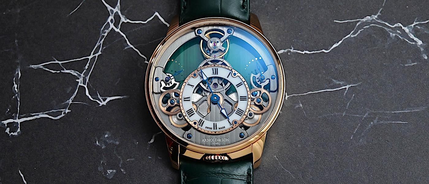 悬浮的优雅：ARNOLD & SON Time Pyramid 孔雀石