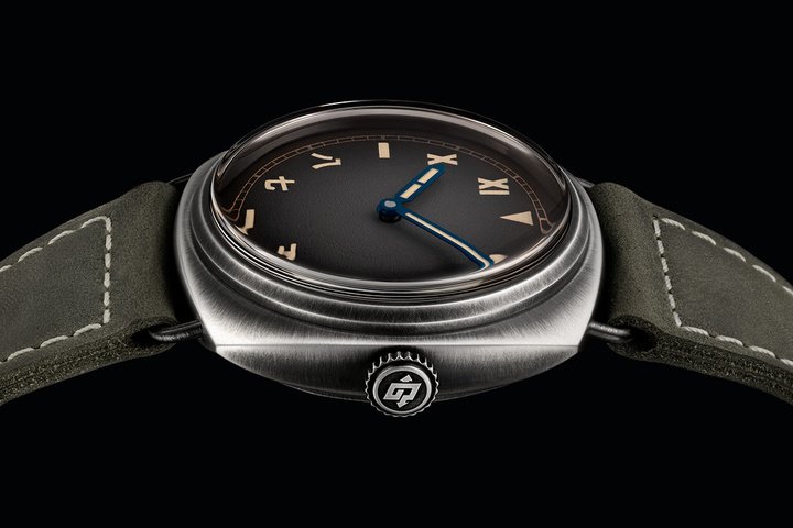 PAM02088 线型表耳搭配锥形表冠设计，其灵感源自 1935 年沛纳海的经典表款，也是 Radiomir 系列最具辨识度的设计元素，进一步彰显新作的复古魅力。