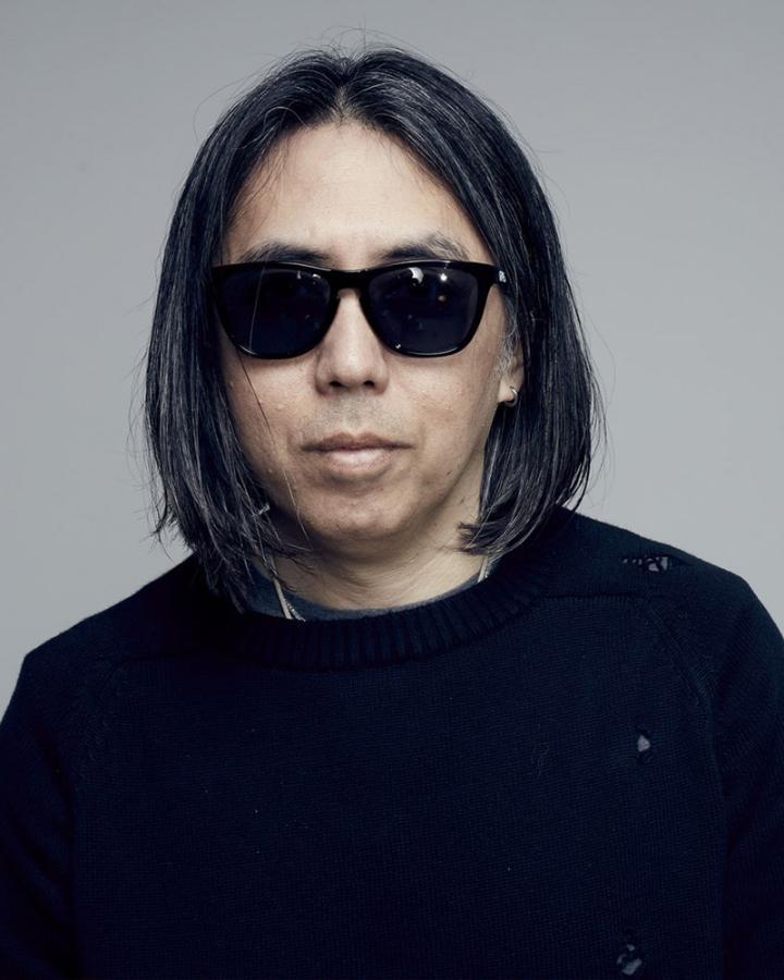 藤原浩以文化创新的前卫视野闻名全球，被誉为街头潮流教父。