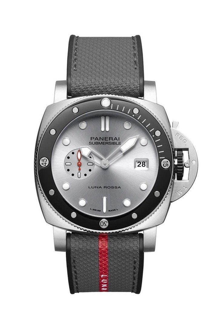 Submersible QuarantaQuattro Luna Rossa PAM01681