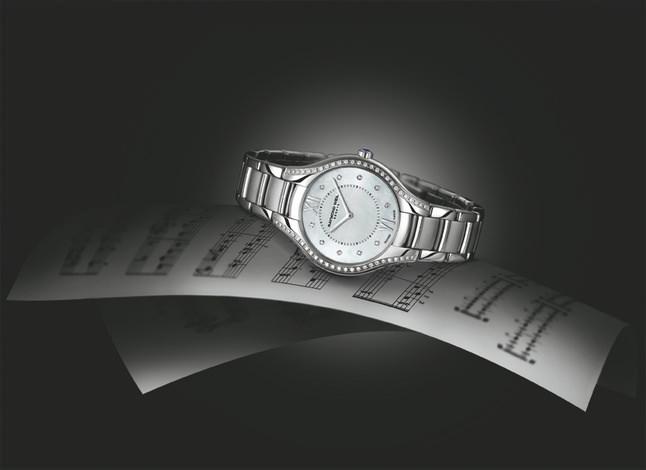 娜美亚，以全新的成熟和优雅，诠释永恒魅力