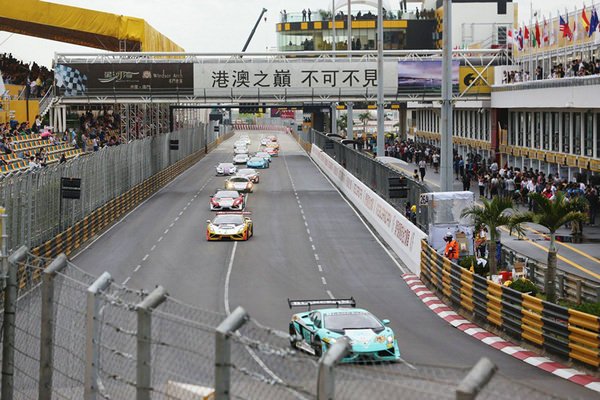 Lamborghini Blancpain Super Trofeo亚洲挑战赛2013最后一战赛于澳门格兰披治大赛车东望洋赛道上演