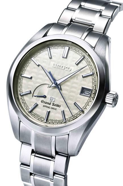 Grand Seiko顶级制表工艺深受国际肯定，首夺日内瓦钟表大赏小指针奖，推出9R Spring Drive 10周年纪念限量表再创王者之尊