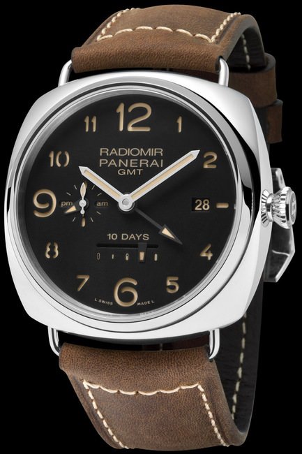 特别版Radiomir 10 Days GMT Automatic Acciaio–47毫米10日动力储存两地时间自动精钢腕表搭载沛纳海位于瑞士诺沙泰尔（Neuchâtel）表厂自行研发的自动上链P.2003机芯