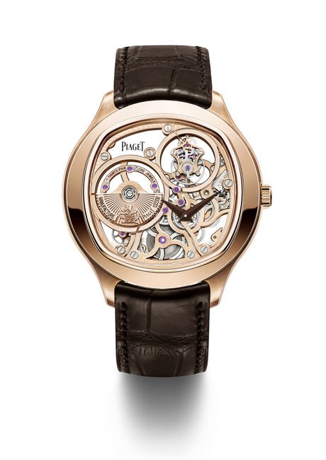 Piaget Emperador Coussin 1270S超薄镂空自动上链陀飞轮如此珍贵的高级腕表工艺及纯粹的时尚美学，尽收于直径46.5毫米的18K玫瑰金或白金枕形表壳中