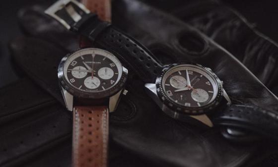 万宝龙TimeWalker系列同时推出两款计时码表，除了表壳大小以及计时盘的格局不同之外，两者不约而同采用黑底白表盘的反熊猫面设计，与系列的赛车精神彼此呼应