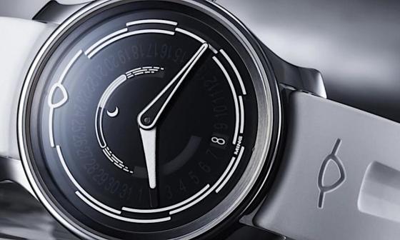 犹如太空时代月相 MING 37.05 Lunatic 夜光进度条新格局