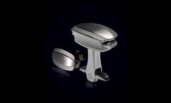 Richard Mille 推出袖扣饰品