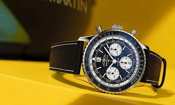 荣耀重返赛道：百年灵 Navitimer B01 Chronograph 43 Aston Martin Aramco Formula One™ Team
