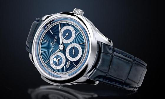 超卓传统三问大师系列万年历腕表拥有创新的音簧系统，重现古董自鸣怀表的悦耳钟声，并搭配革命性的表壳设计，尽显隽永现代气息