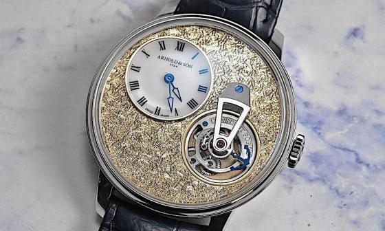 锤击工艺表现崇古敬意：ARNOLD & SON Constant Force Tourbillon 11 铂金版