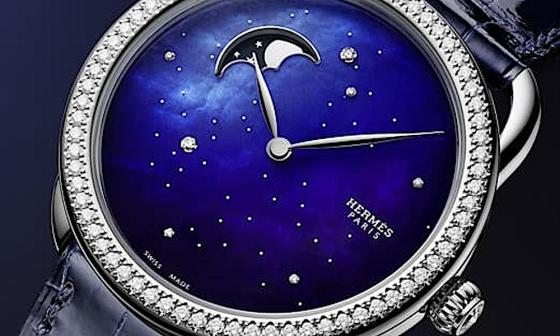 爱马仕Arceau月相表以蓝漆、珍珠母贝与钻石演绎星光熠熠的唯美夜空