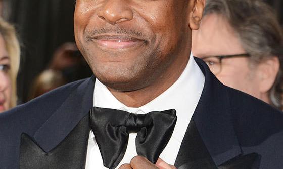 克里斯•塔克佩戴38mm Alitplano白金镶钻腕表