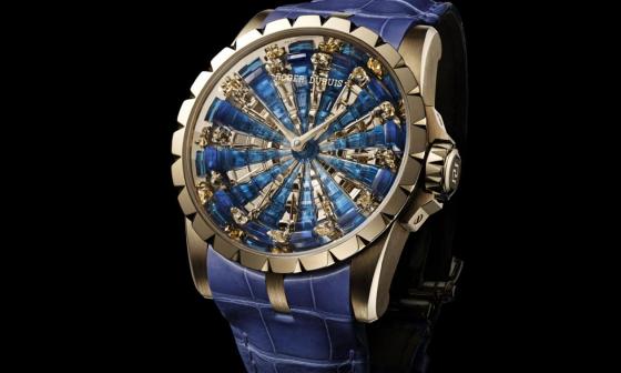 罗杰杜彼特色独具的Excalibur圆桌武士腕表发表第三代新作，此次包括武士雕像的制作方式以及面盘材质都再导入新创意，看起来焕然一新