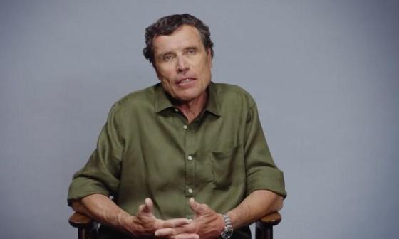 Alain Hubert是一位比利时的极地探险家，他从1980年代开始活跃至今，甚至在2002年时创立了国际极地基金会，对于促进气候变迁的研究贡献良多