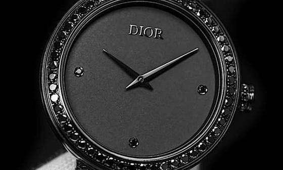 La D de Dior系列全黑新风格致敬迪奥先生对黑色的爱